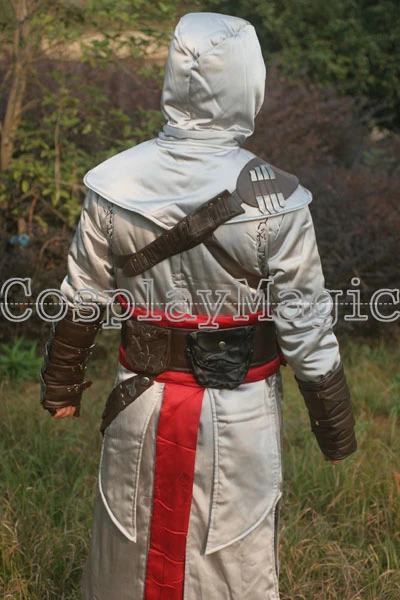 Assassin's Creed Altair Ibn-La'Ahad Cosplay 8 Assassin's Creed Altair Ibn-La'Ahad Cosplay - Image 8