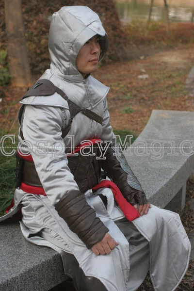 Assassin's Creed Altair Ibn-La'Ahad Cosplay 6 Assassin's Creed Altair Ibn-La'Ahad Cosplay - Image 6