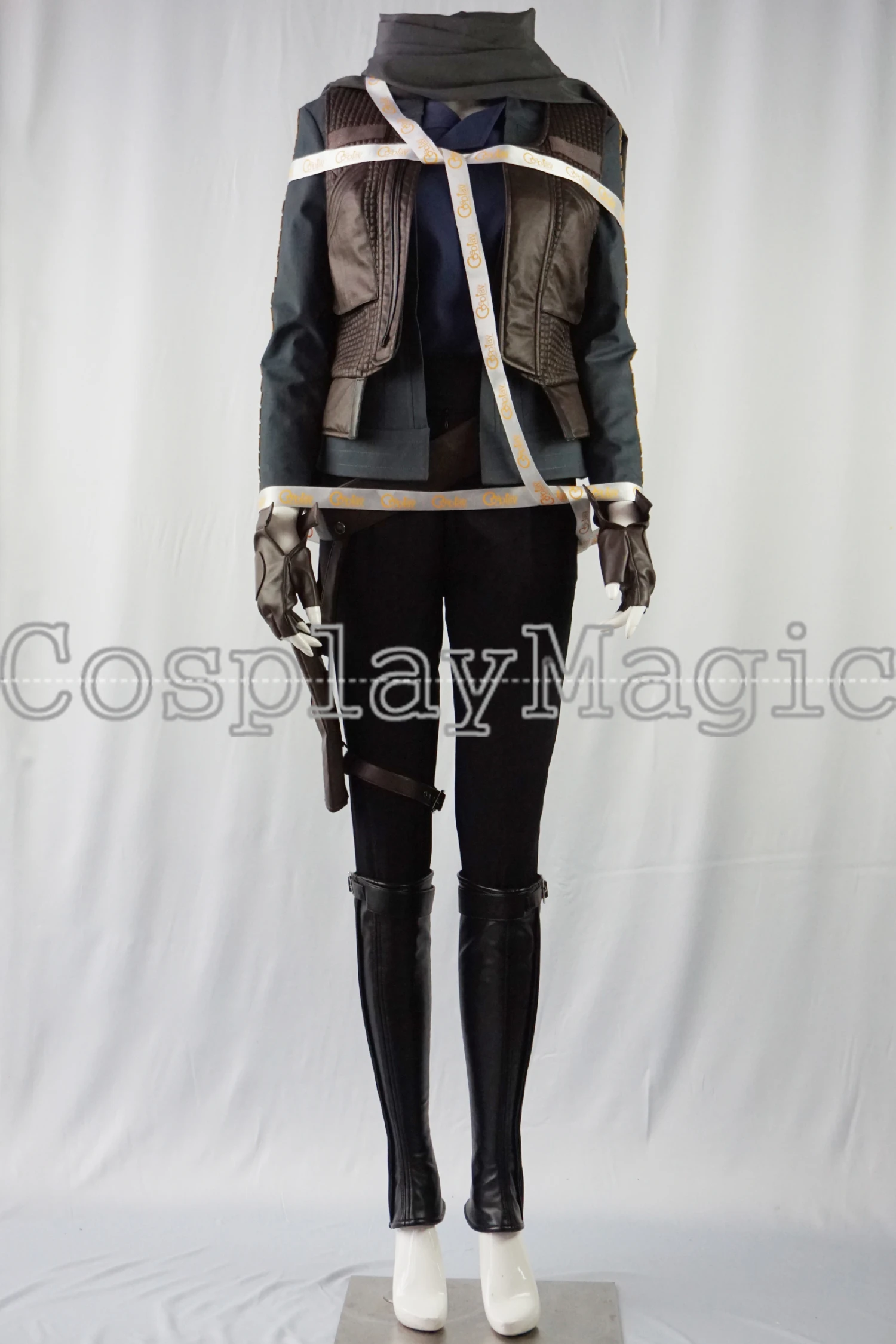 Rogue One Jyn Erso Cosplay 2 Rogue One Jyn Erso Cosplay - Image 2