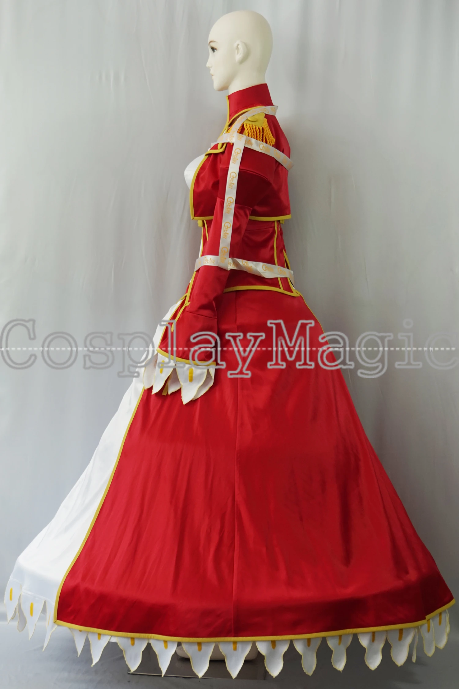 Fate/Extra: Last Encore Saber Cosplay 5 Fate/Extra: Last Encore Saber Cosplay - Image 5