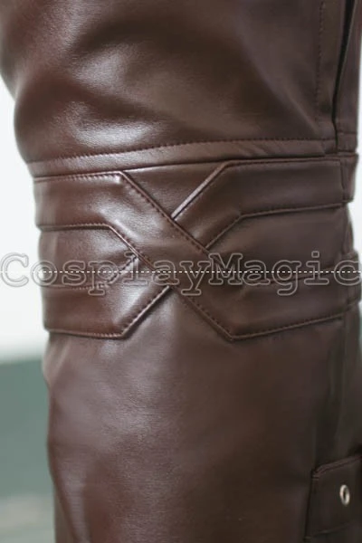 Assassin's Creed II Ezio Auditore Da Firenze Cosplay 10 Assassin's Creed II Ezio Auditore Da Firenze Cosplay - Image 10